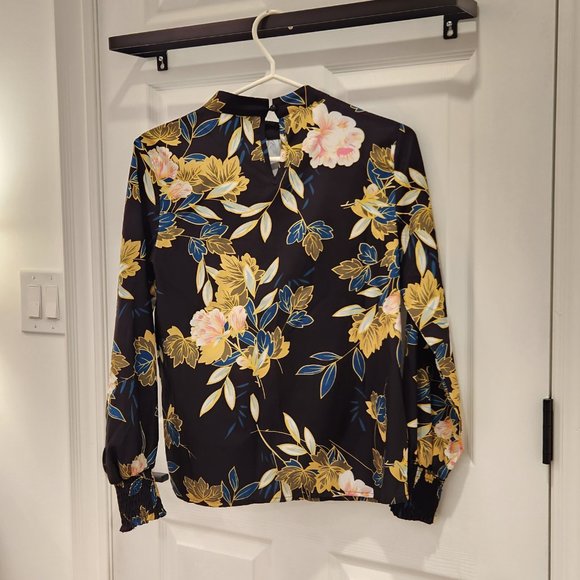 Shein Mulvari Floral Print Mock Neck Top - Picture 3 of 4